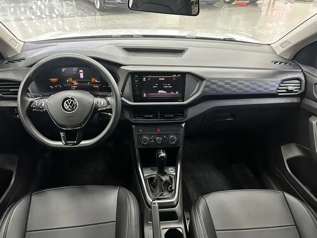 Volkswagen T-Cross — фото 8