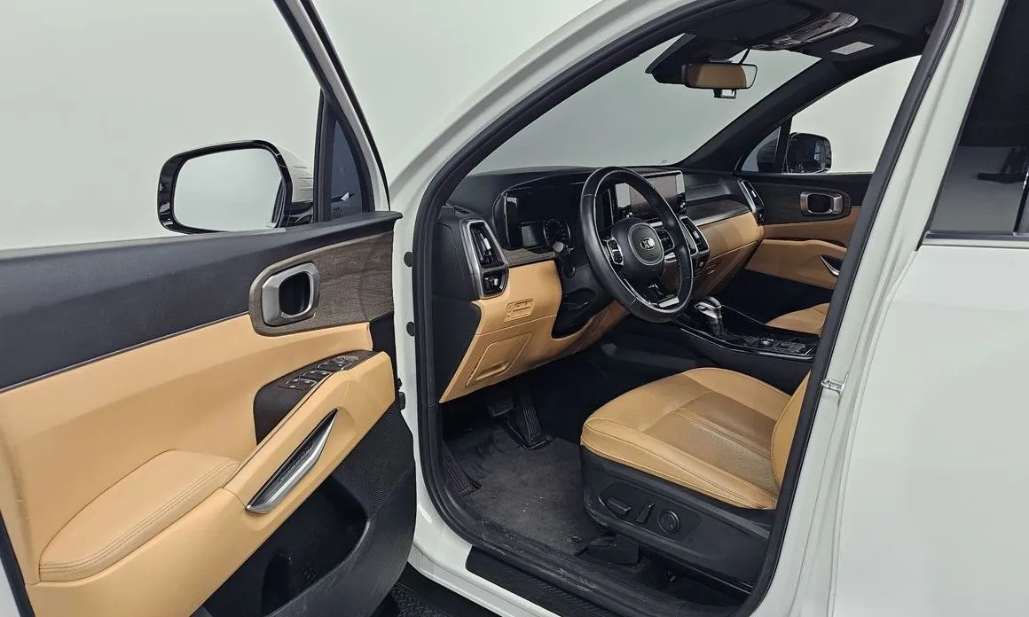 Kia Sorento — фото 9