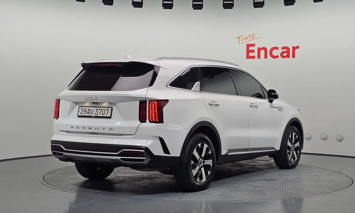 Kia Sorento — фото 3
