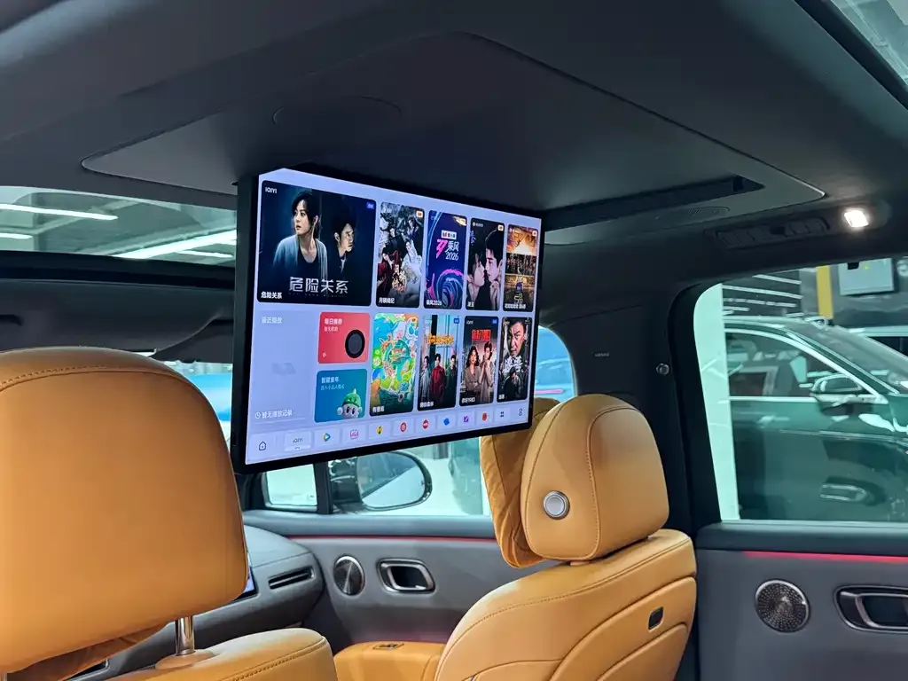 Li Auto i8 — фото 7