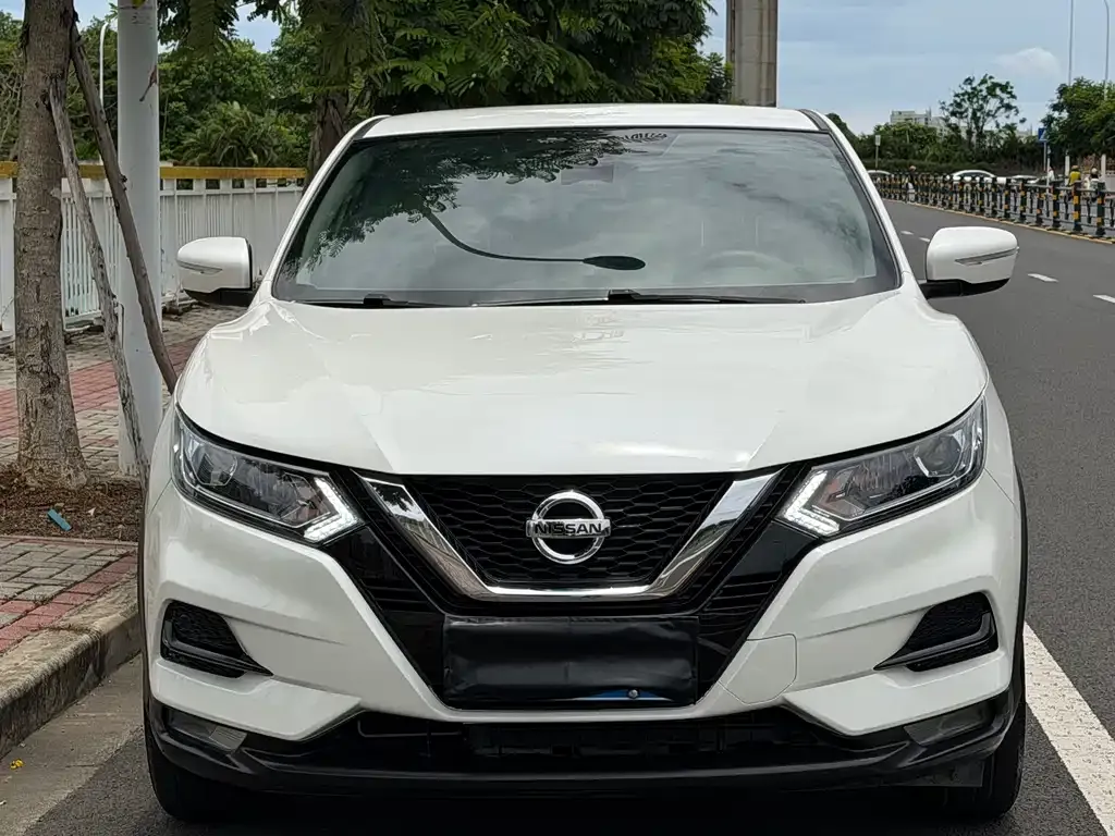 Nissan Qashqai — фото 2