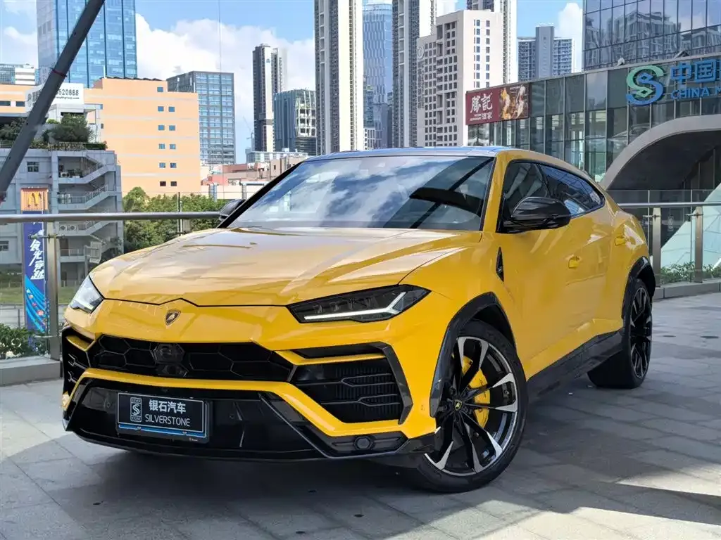 Lamborghini Urus — фото 1