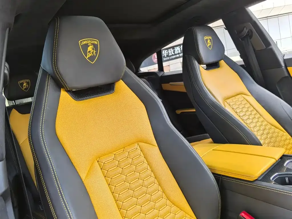 Lamborghini Urus — фото 3