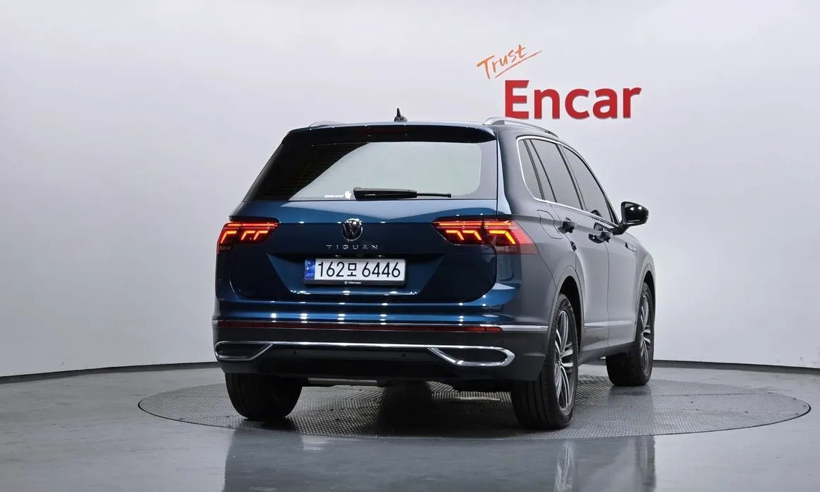 Volkswagen Tiguan — фото 2