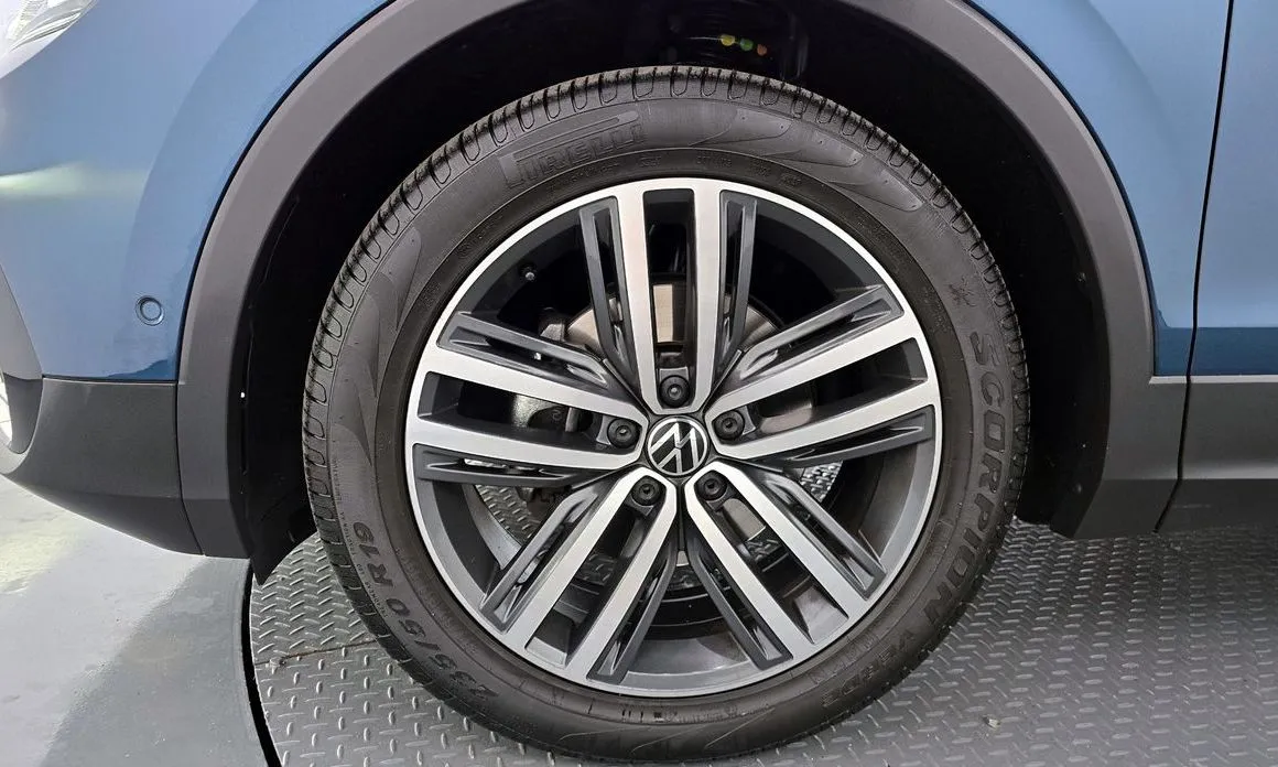 Volkswagen Tiguan — фото 5