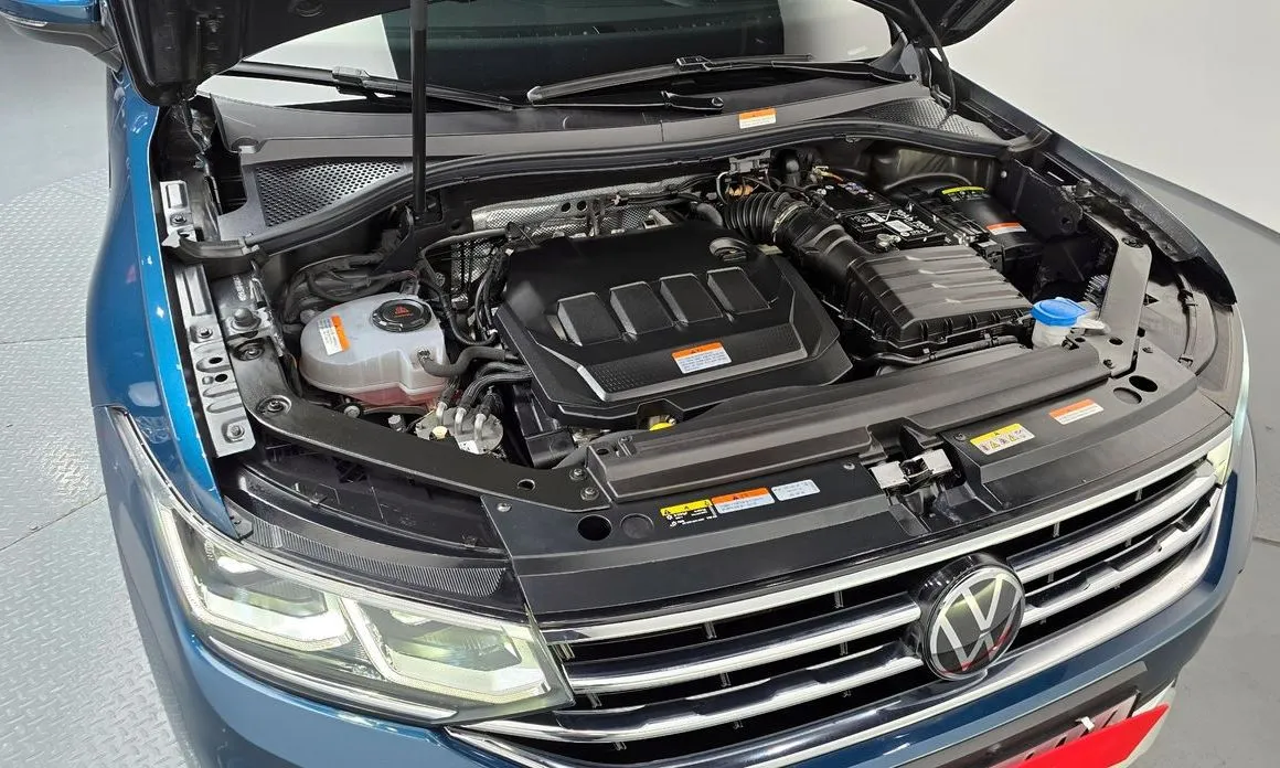 Volkswagen Tiguan — фото 9