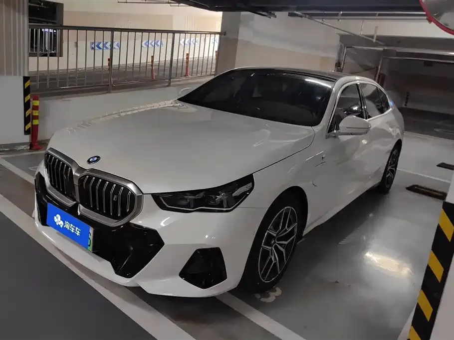 BMW i5 — фото 1