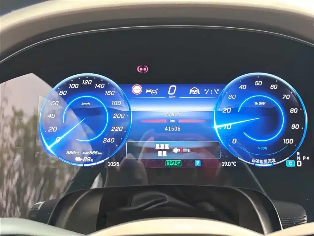 Mercedes-Benz EQS SUV — фото 2