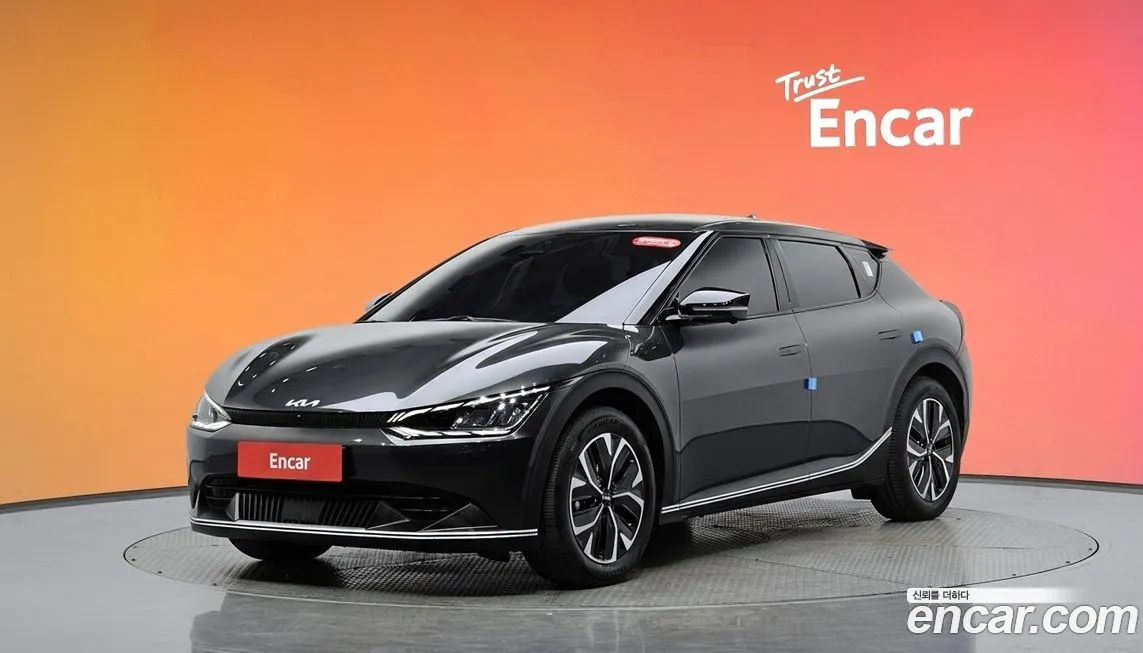 Kia EV6 — фото 1