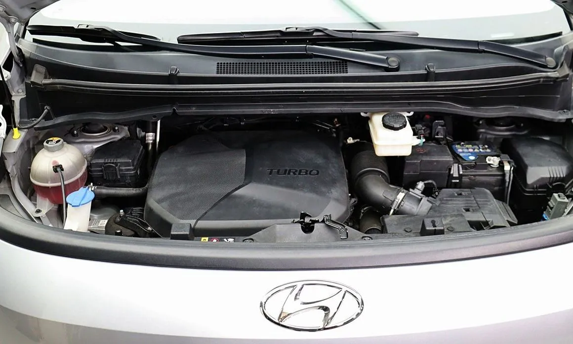 Hyundai Staria — фото 2
