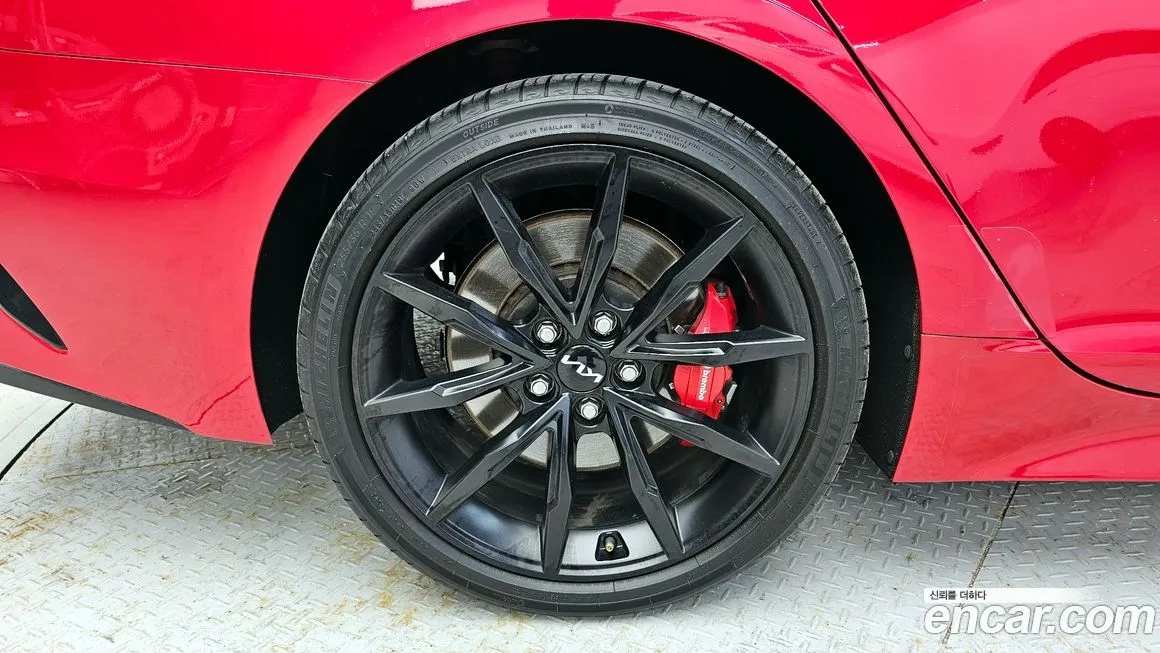 Kia Stinger — фото 10