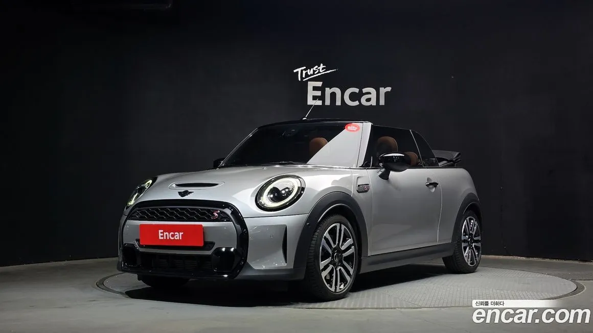 Mini Cooper Convertible — фото 1