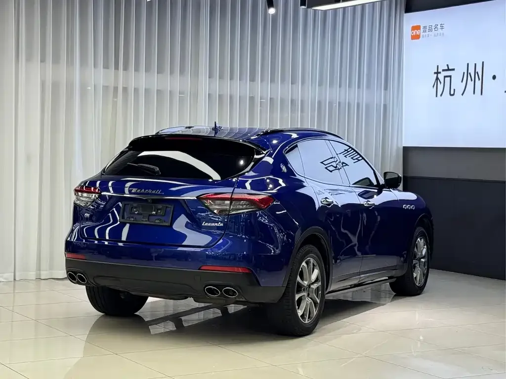 Maserati Levante — фото 8