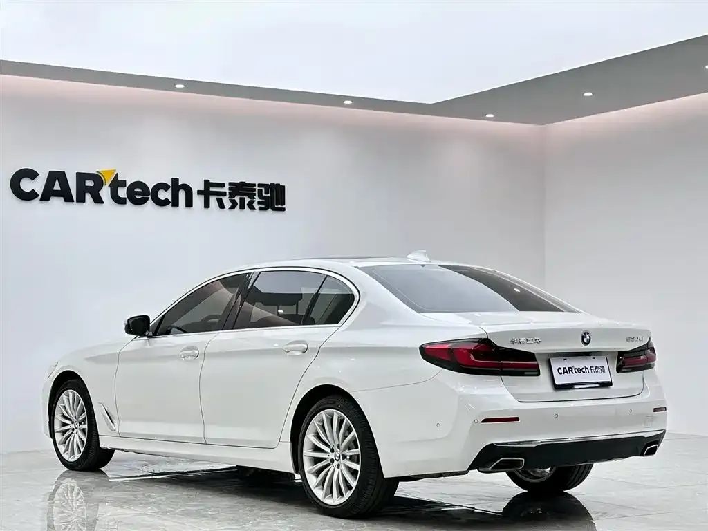 BMW 5 Series — фото 3