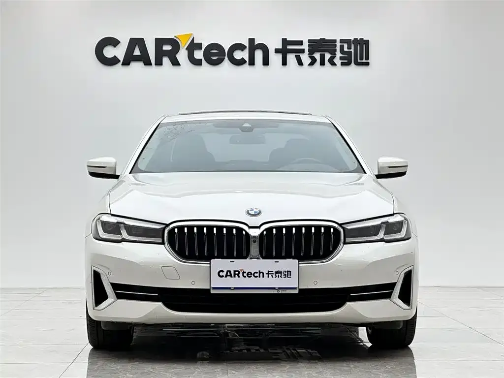 BMW 5 Series — фото 5