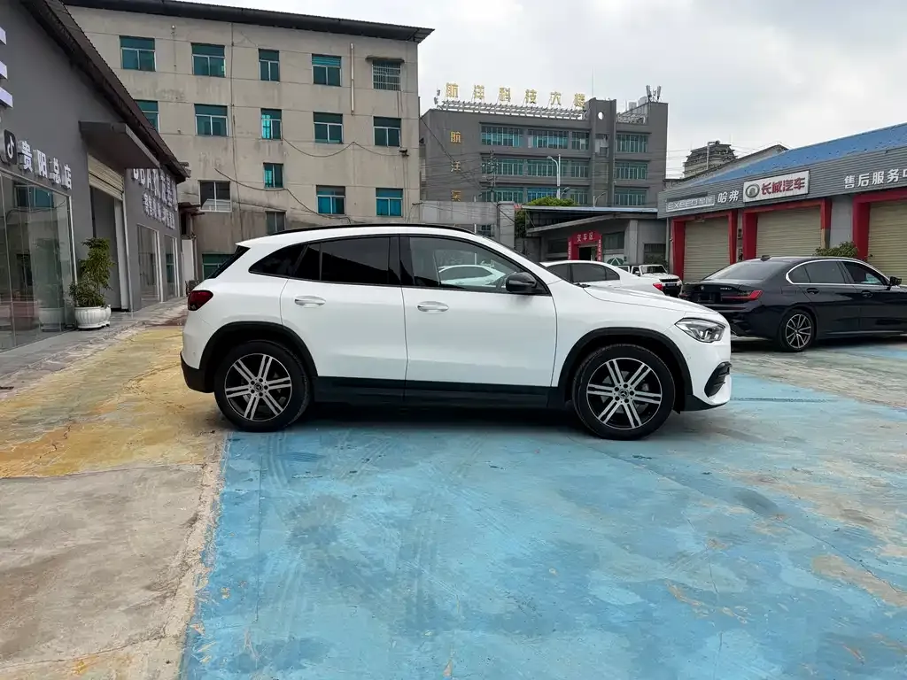 Mercedes-Benz GLA — фото 4