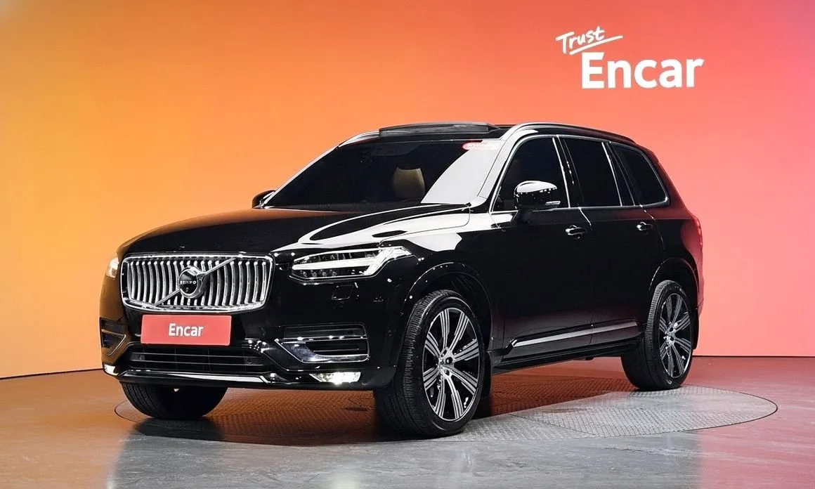 Volvo XC90 — фото 1