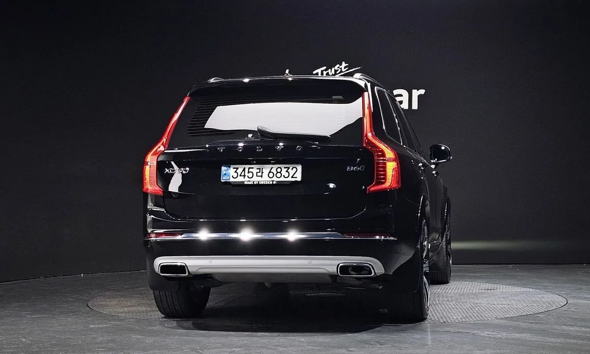 Volvo XC90 — фото 7
