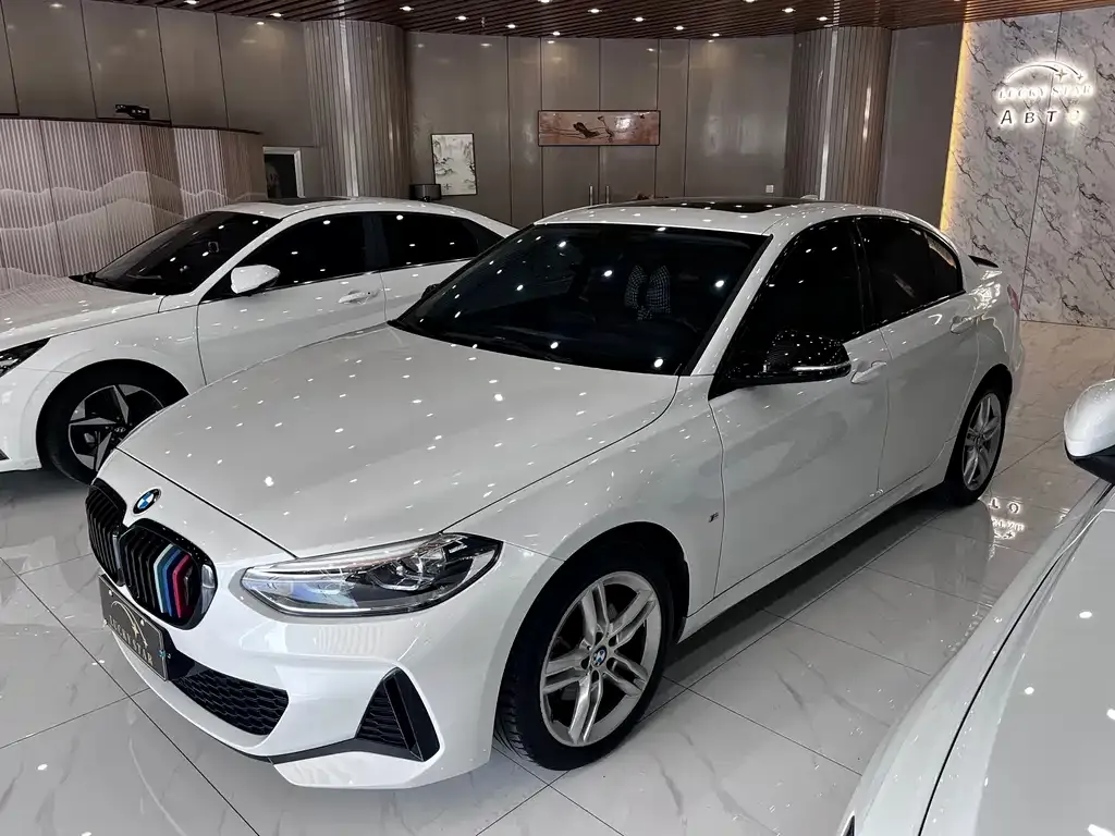 BMW 1 Series — фото 1