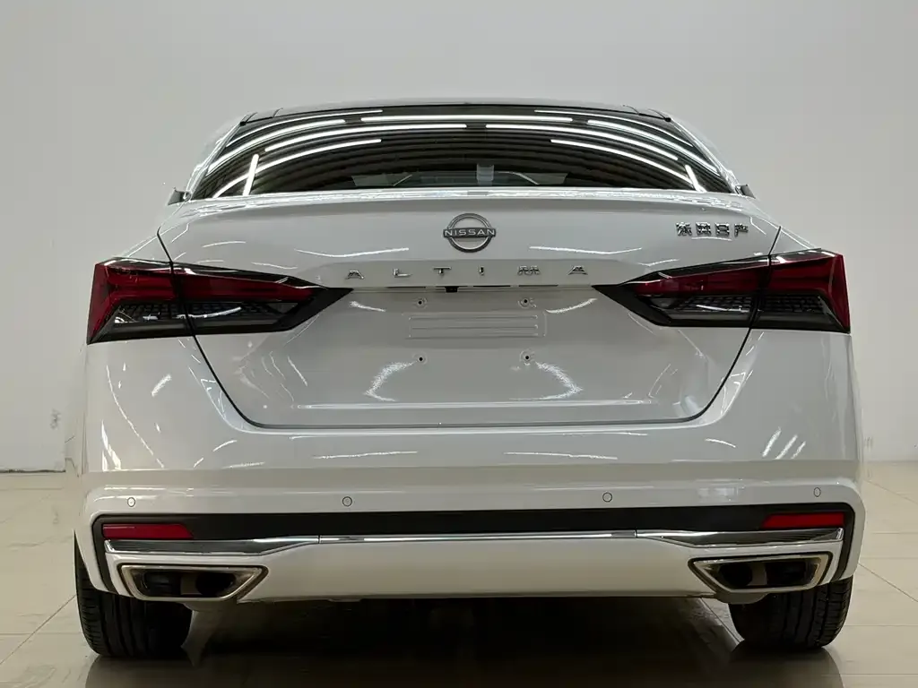 Nissan Teana — фото 2