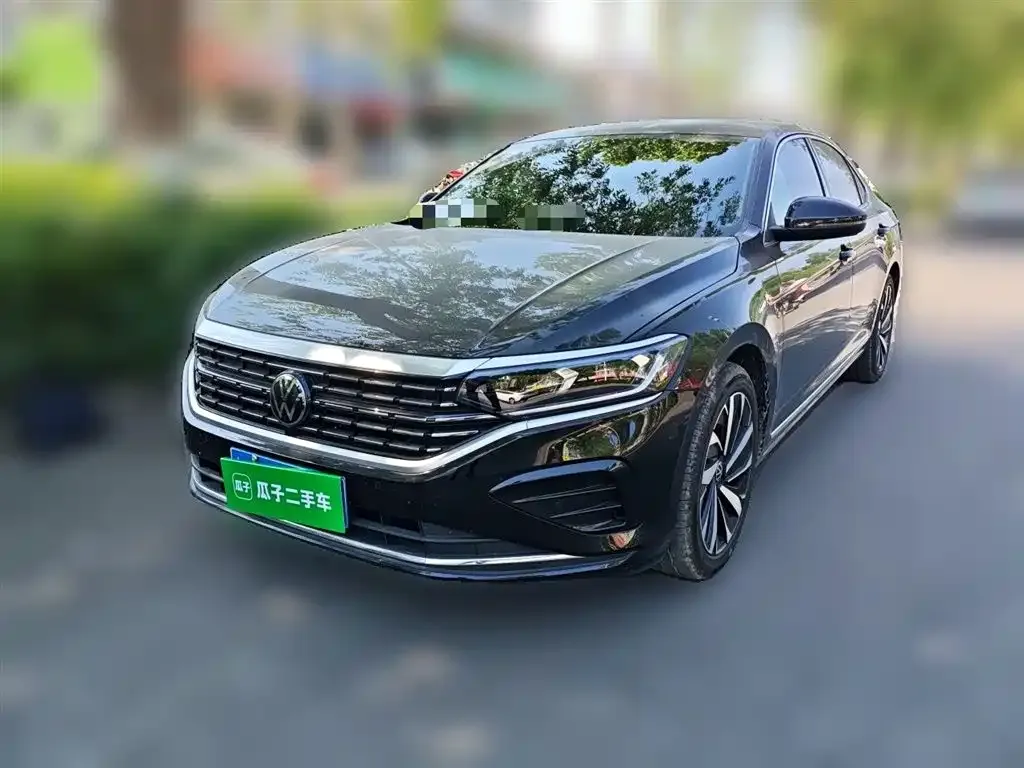 Volkswagen Passat — фото 1