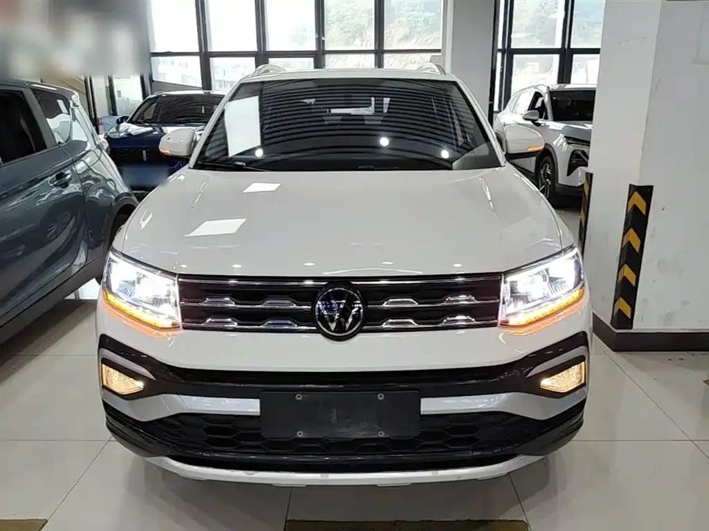 Volkswagen T-Cross — фото 2
