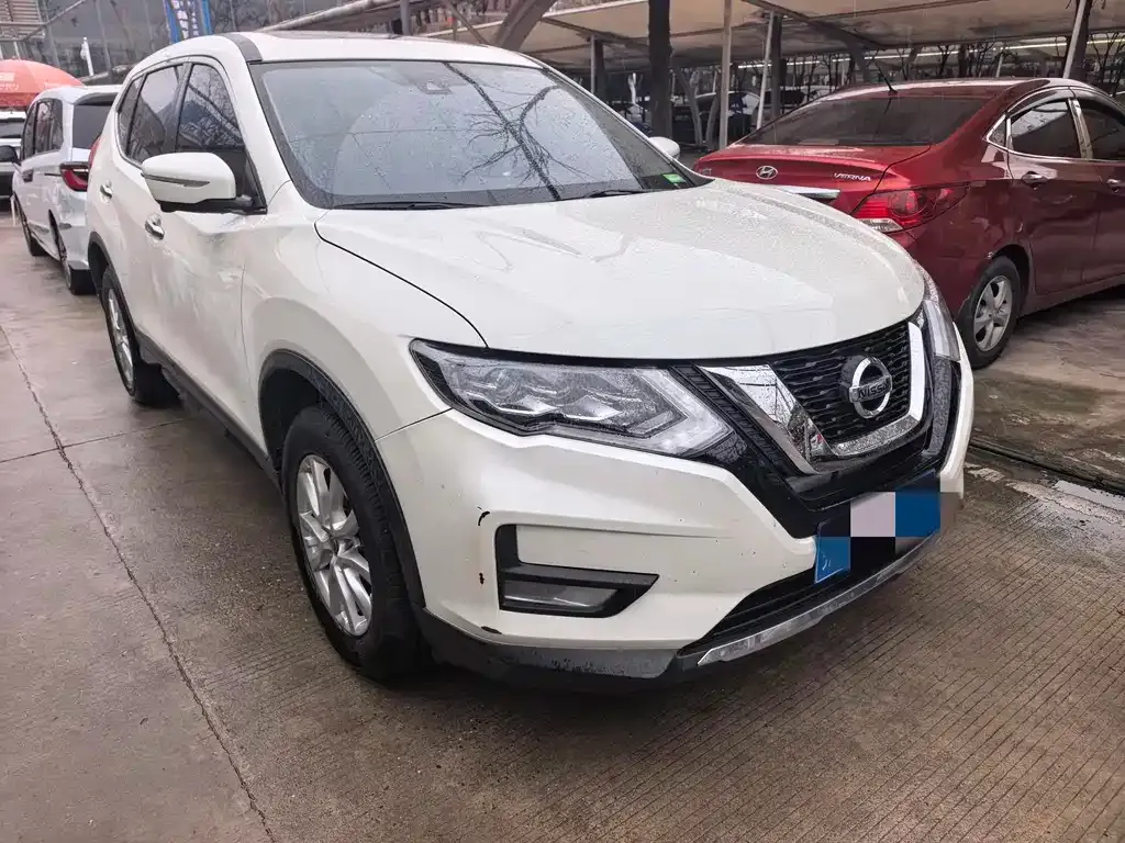 Nissan X-Trail — фото 5