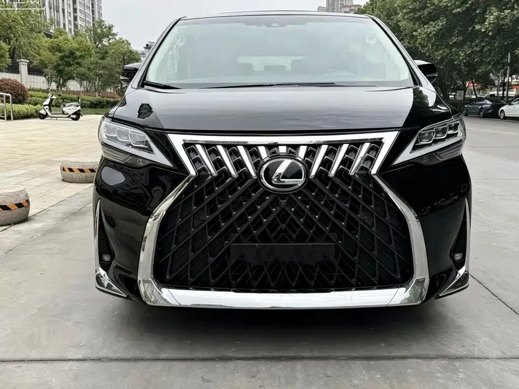 Toyota Vellfire — фото 3