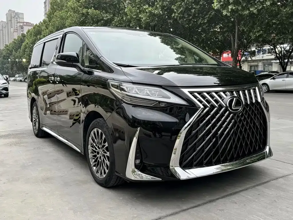Toyota Vellfire — фото 7