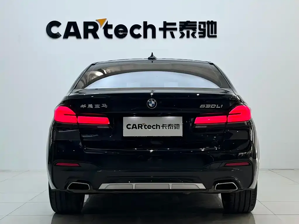 BMW 5 Series — фото 10