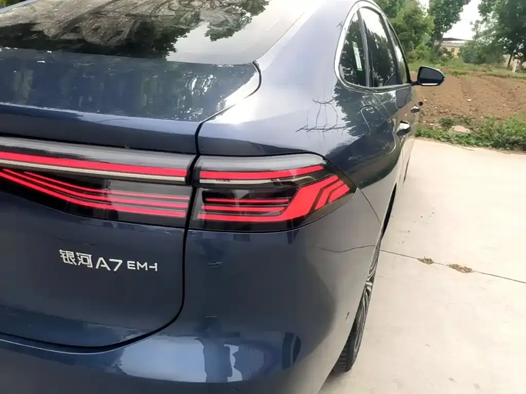 Geely Galaxy A7 — фото 9