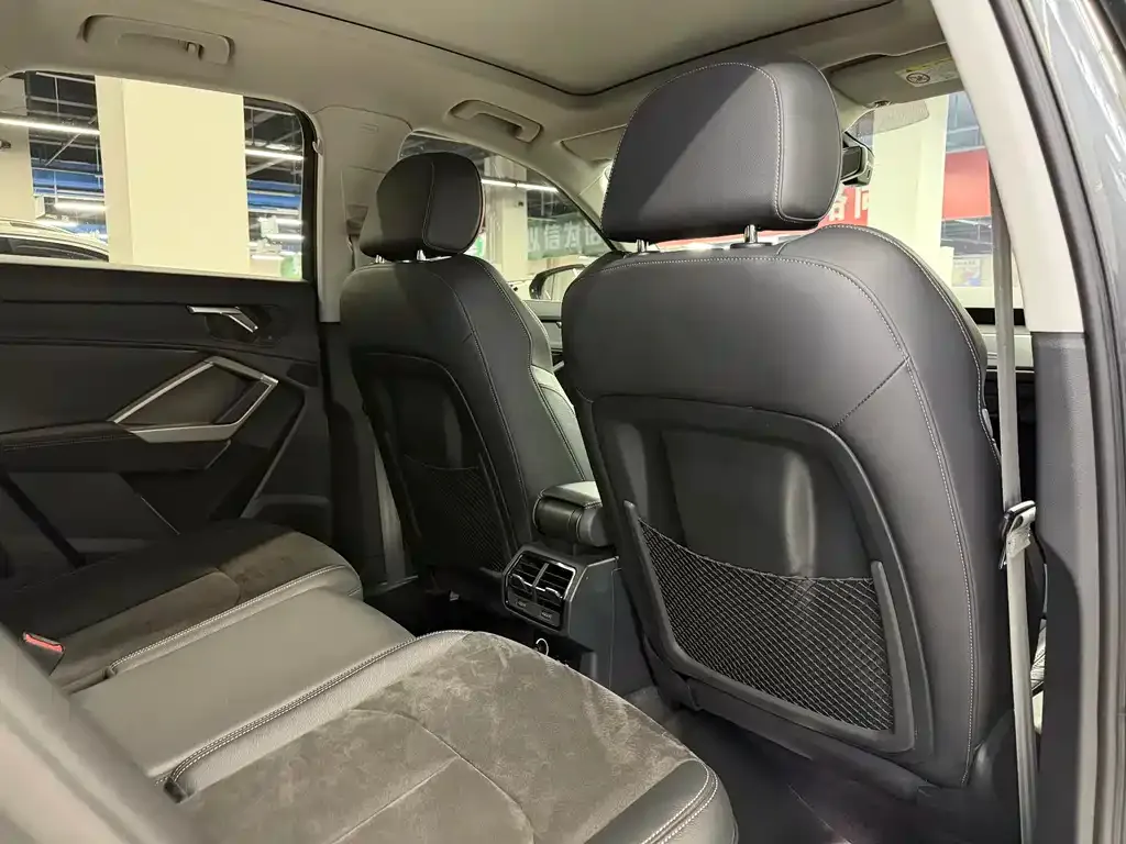 Audi Q3 — фото 5