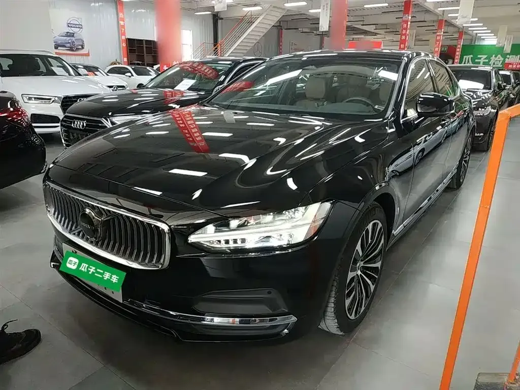 Volvo S90 — фото 1