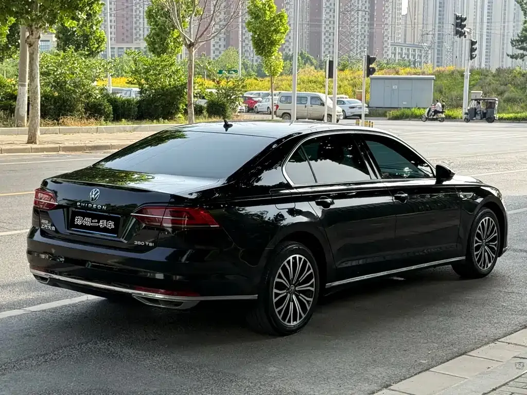 Volkswagen Phideon — фото 4