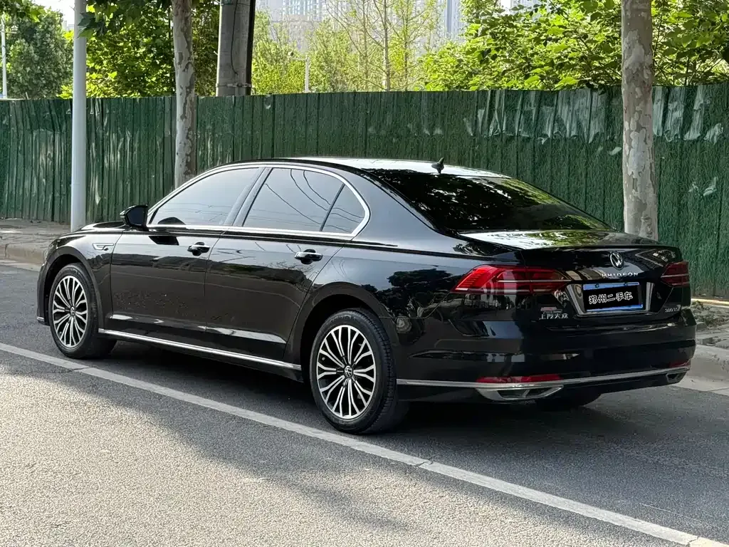 Volkswagen Phideon — фото 9