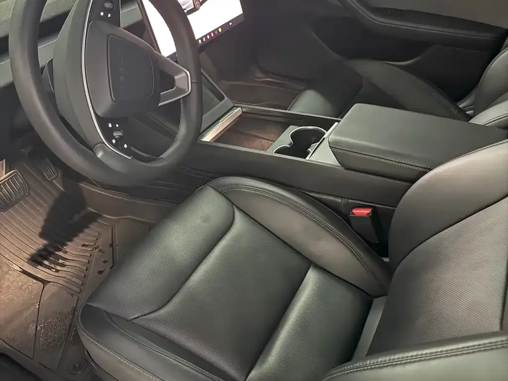 Tesla Model 3 — фото 6