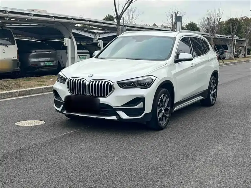 BMW X1 — фото 5