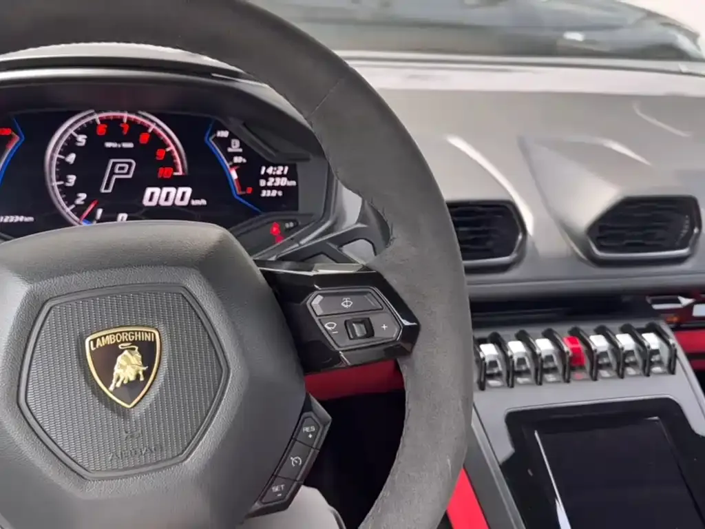 Lamborghini Huracan — фото 6