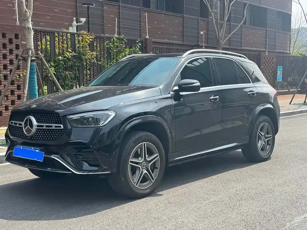 Mercedes-Benz GLE — фото 1