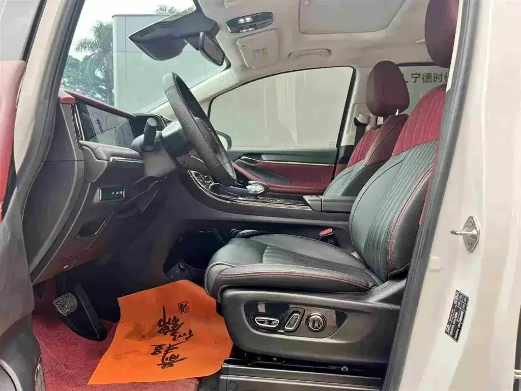 GAC Motor Trumpchi E9 — фото 2