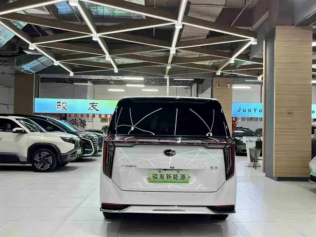 GAC Motor Trumpchi E9 — фото 9