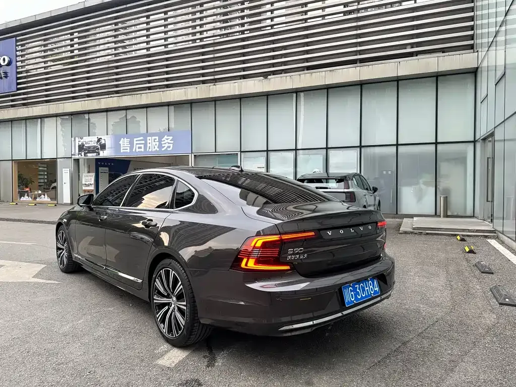 Volvo S90 — фото 6
