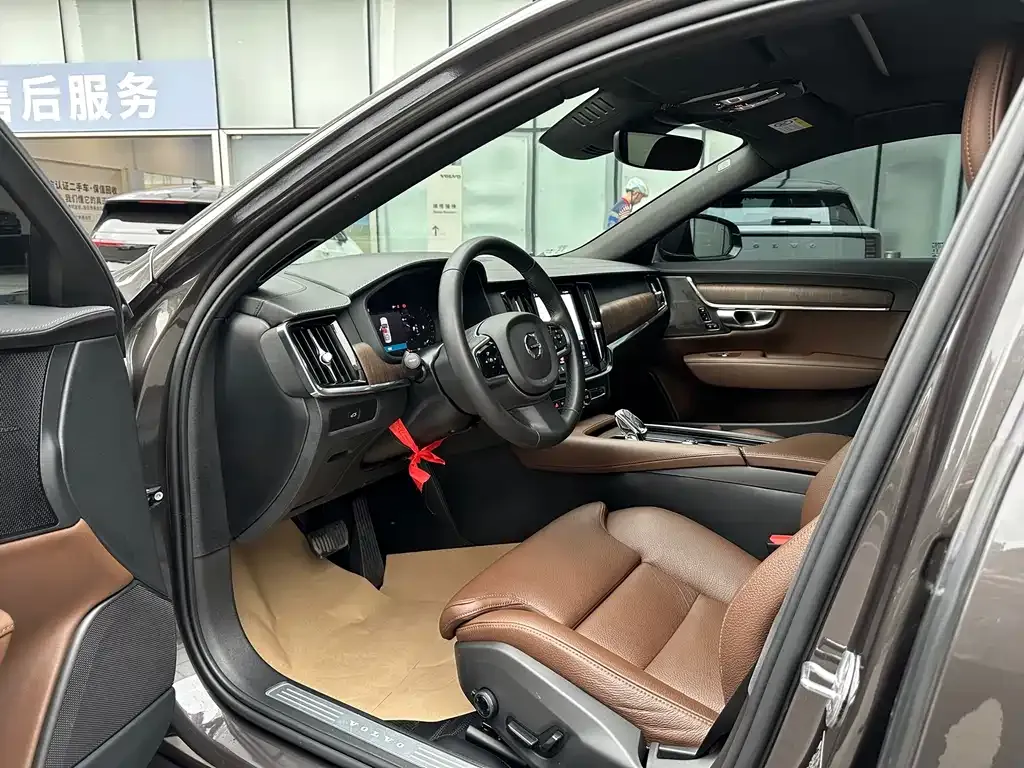Volvo S90 — фото 2