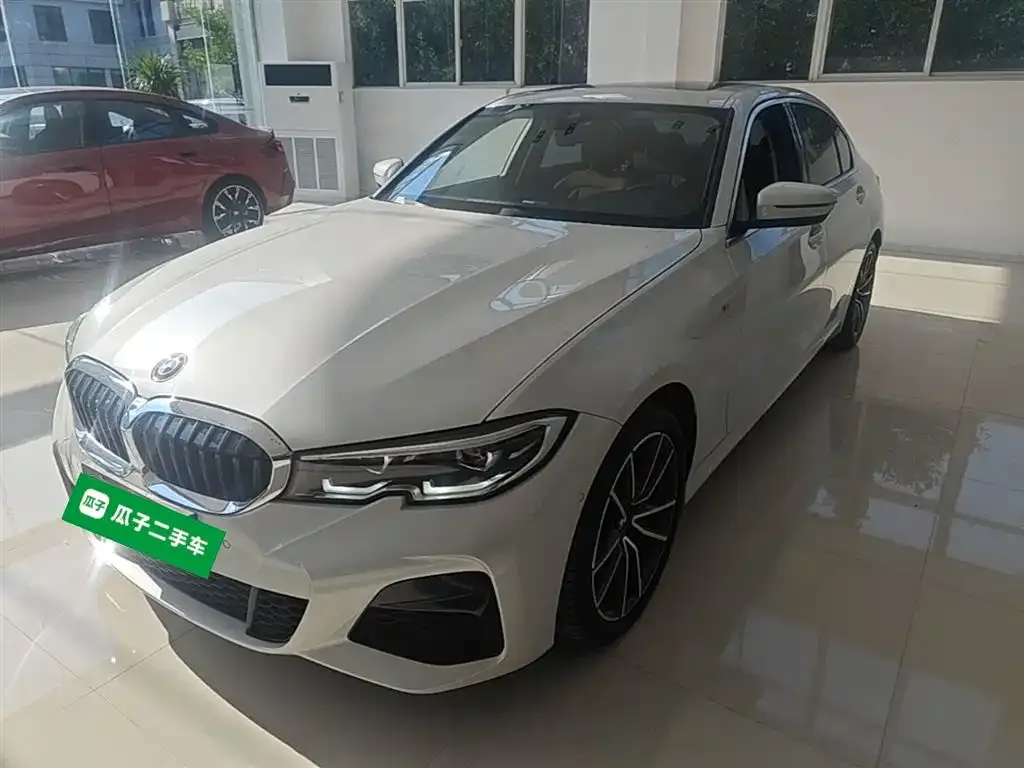 BMW 3 Series — фото 1