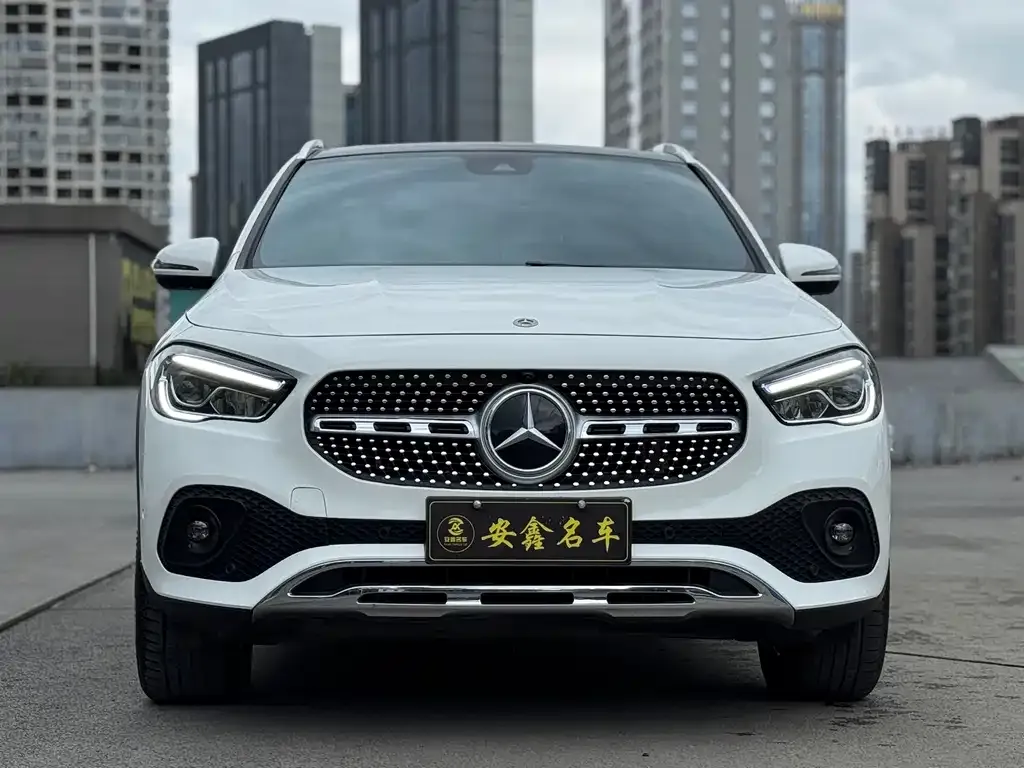Mercedes-Benz GLA — фото 6