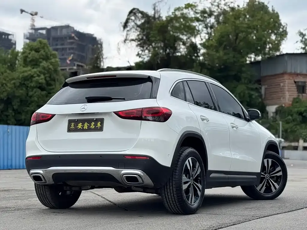 Mercedes-Benz GLA — фото 10