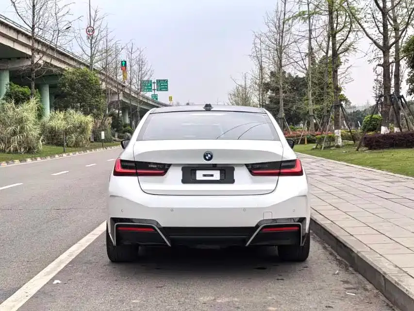 BMW i3 — фото 3