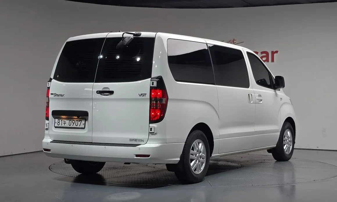 Hyundai Starex — фото 2
