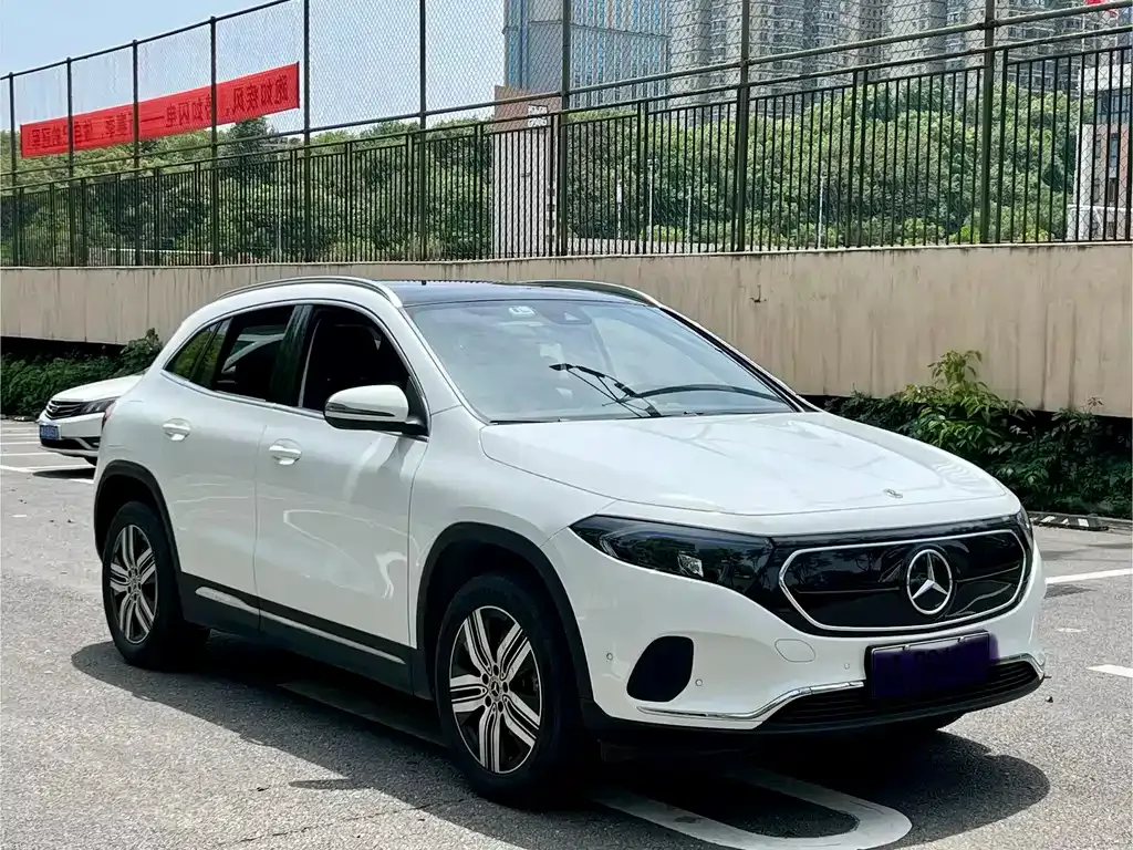 Mercedes-Benz EQA — фото 8