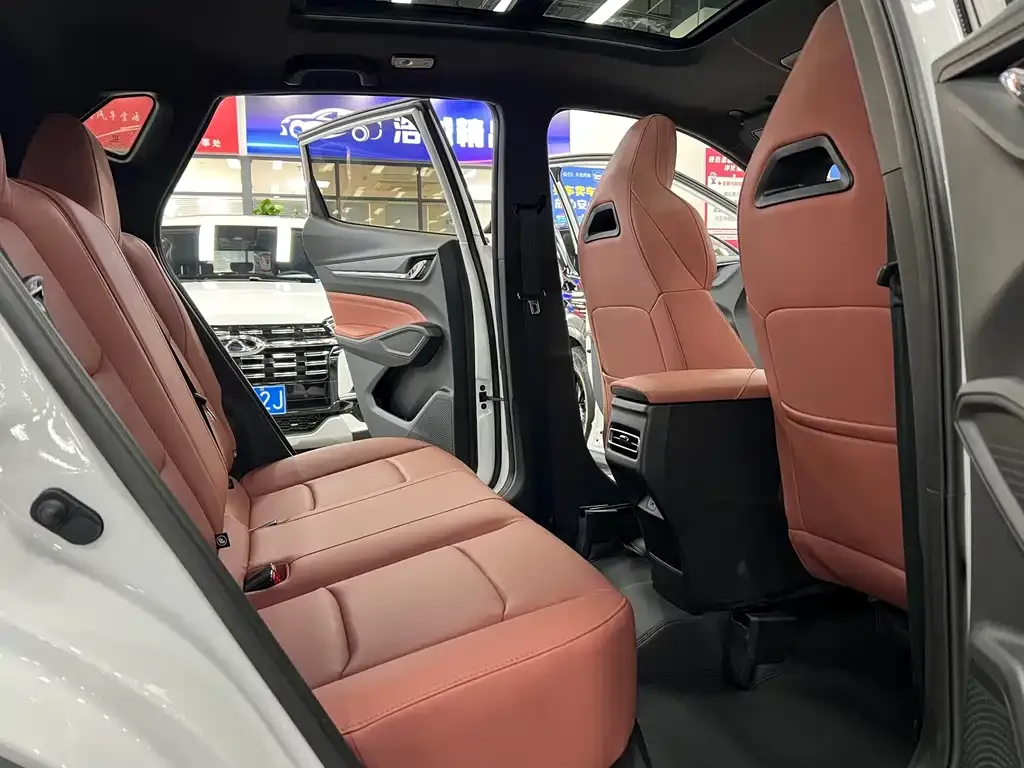 Changan X5 PLUS — фото 2